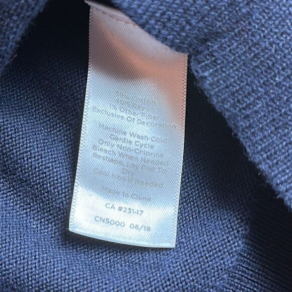 Talbots long sleeve sweater, polar bears - Picture 3 of 4